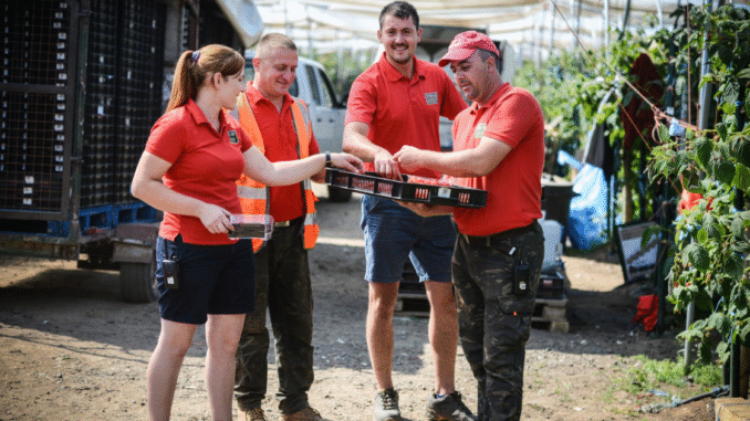 Crop Harvester Picker Jobs in USA August 2025